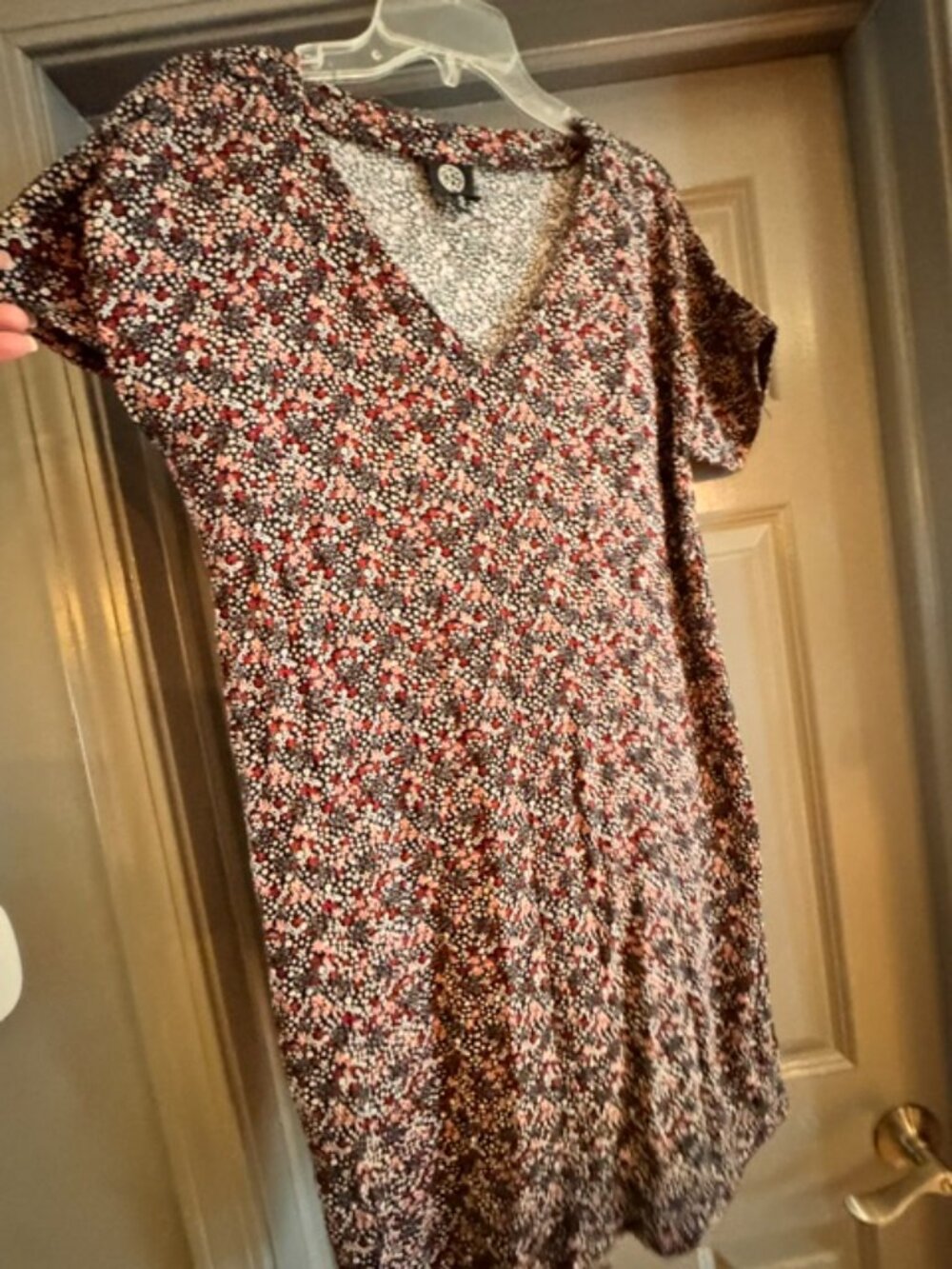SHORT FLOWY FLORAL DRESS